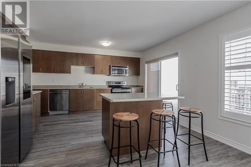 3130 Edgar Avenue, Burlington, ON - Indoor Photo Showing Kitchen