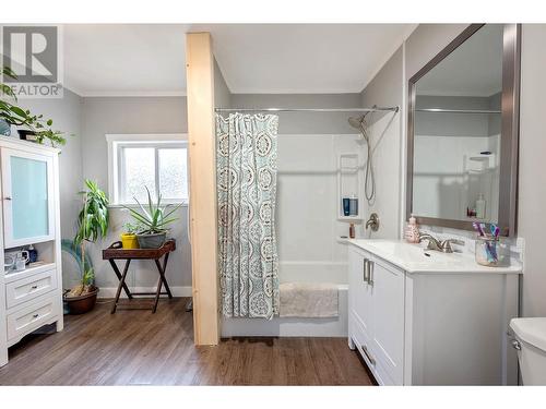 272 Guru Nanak Place, Clearwater, BC - Indoor Photo Showing Bathroom