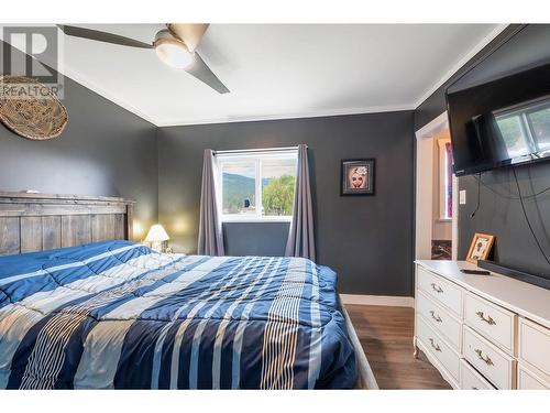 272 Guru Nanak Place, Clearwater, BC - Indoor Photo Showing Bedroom