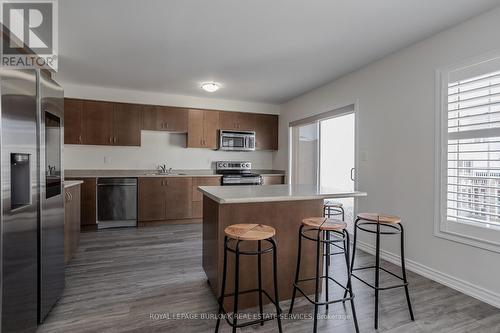 3130 Edgar Avenue, Burlington, ON - Indoor Photo Showing Kitchen