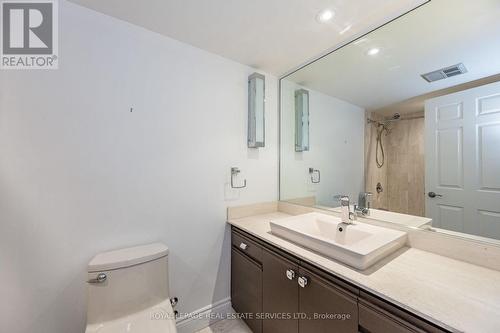 2102 - 2170 Marine Drive, Oakville, ON - Indoor Photo Showing Bathroom