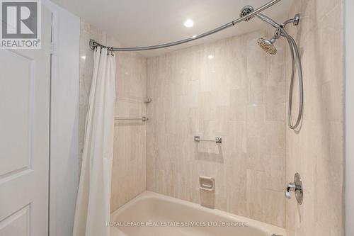 2102 - 2170 Marine Drive, Oakville, ON - Indoor Photo Showing Bathroom