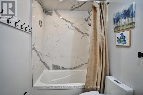 54 Batavia Avenue, Toronto, ON - Indoor Photo Showing Bathroom