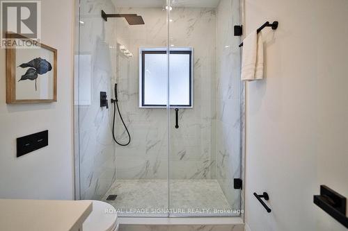 54 Batavia Avenue, Toronto, ON - Indoor Photo Showing Bathroom