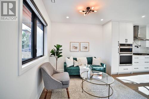 54 Batavia Avenue, Toronto, ON - Indoor Photo Showing Living Room