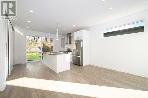 1257 Rockcress Drive, Kamloops, BC - Indoor Photo Showing Kitchen With Upgraded Kitchen