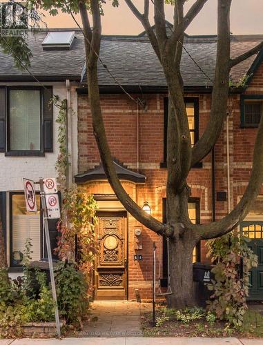 44 Belmont Street, Toronto, ON - Outdoor