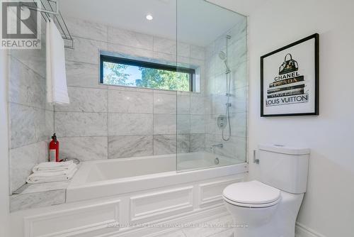 44 Belmont Street, Toronto, ON - Indoor Photo Showing Bathroom