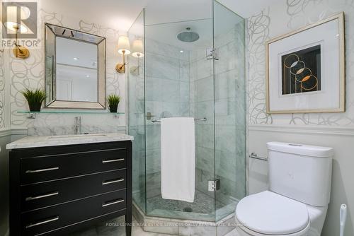 44 Belmont Street, Toronto, ON - Indoor Photo Showing Bathroom