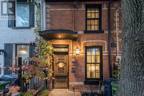 44 Belmont Street, Toronto, ON - Outdoor