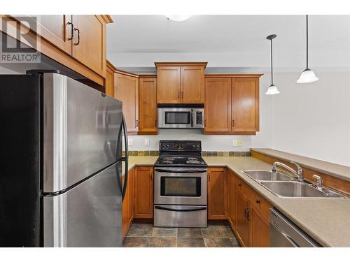 550 Lorne Street Unit# 311, Kamloops, BC - Indoor Photo Showing Kitchen With Double Sink