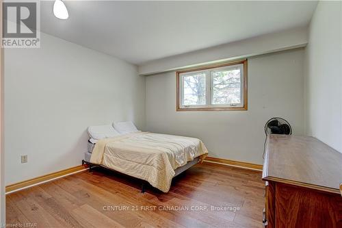 28 Redford Road, London, ON - Indoor Photo Showing Bedroom