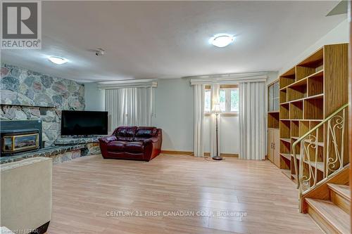 28 Redford Road, London, ON - Indoor With Fireplace