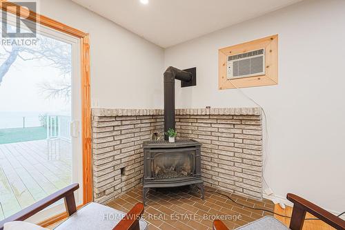 128 Moores Beach Road, Georgina, ON - Indoor With Fireplace