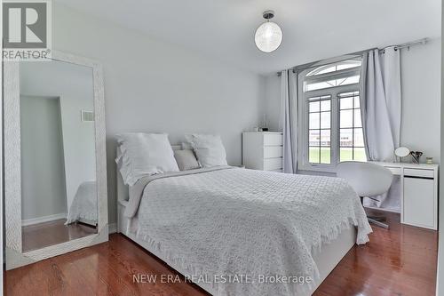 5 Sibella Way, Vaughan, ON - Indoor Photo Showing Bedroom