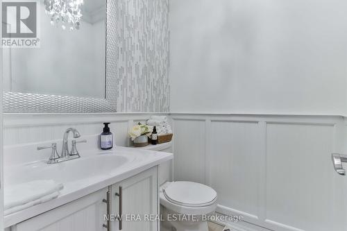 5 Sibella Way, Vaughan, ON - Indoor Photo Showing Bathroom