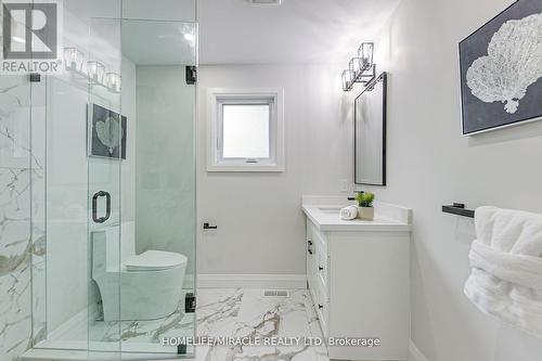 48 Walnut Street, New Tecumseth, ON - Indoor Photo Showing Bathroom