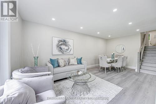 48 Walnut Street, New Tecumseth, ON - Indoor Photo Showing Living Room