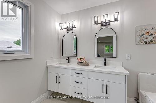 48 Walnut Street, New Tecumseth, ON - Indoor Photo Showing Bathroom