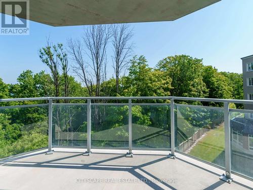 607 - 58 Lakeside Terrace N, Barrie, ON - Outdoor With Balcony With Exterior