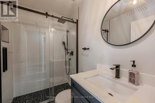 36 Glen Oak Court, Barrie, ON - Indoor Photo Showing Bathroom