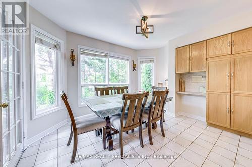 6152 Hardesty Crescent, Mississauga, ON - Indoor Photo Showing Dining Room