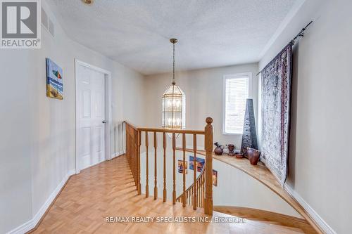 6152 Hardesty Crescent, Mississauga, ON - Indoor Photo Showing Other Room