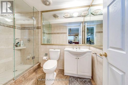 6152 Hardesty Crescent, Mississauga, ON - Indoor Photo Showing Bathroom