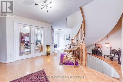 6152 Hardesty Crescent, Mississauga, ON - Indoor Photo Showing Other Room