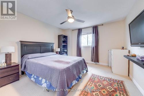 6152 Hardesty Crescent, Mississauga, ON - Indoor Photo Showing Bedroom