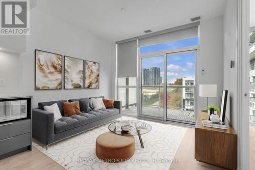 415 - 65 Annie Craig Drive, Toronto, ON - Indoor Photo Showing Living Room