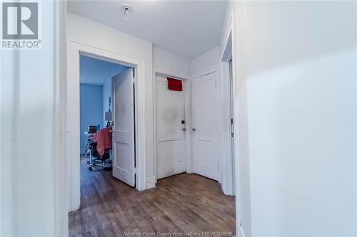 372 Rosedale, Windsor, ON - Indoor Photo Showing Other Room