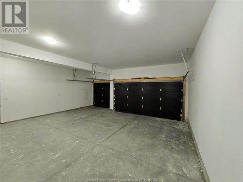 300 Benson Court, Amherstburg, ON - Indoor Photo Showing Garage