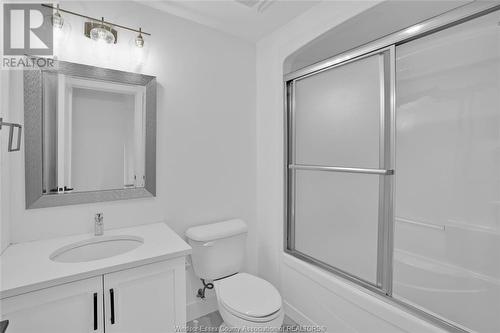 4578 Huron Church Line Road Unit# 509, Lasalle, ON - Indoor Photo Showing Bathroom