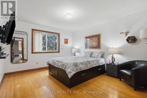 126 Colbeck Drive, Welland, ON - Indoor Photo Showing Bedroom