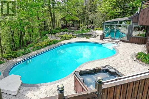 713516 First Line, Mono, ON - Outdoor With In Ground Pool With Backyard