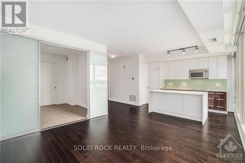 1010 - 111 Champagne Avenue, Ottawa, ON - Indoor Photo Showing Kitchen