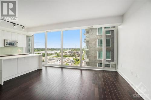 111 Champagne Avenue Unit#1010, Ottawa, ON - Indoor Photo Showing Kitchen