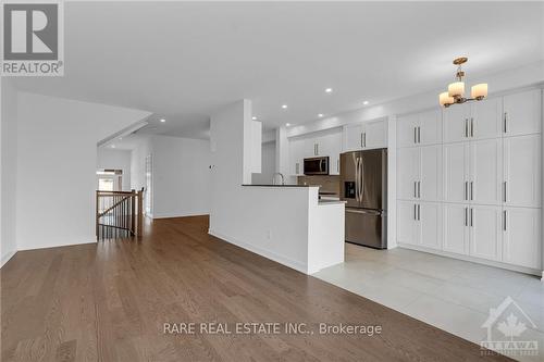 843 Mochi Circle, Ottawa, ON - Indoor Photo Showing Kitchen