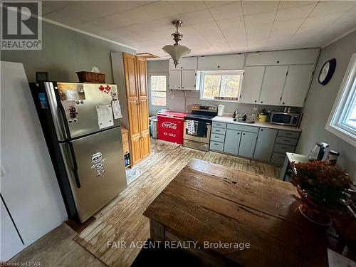 510 Cherie Hill Lane, Perth, ON - Indoor Photo Showing Kitchen