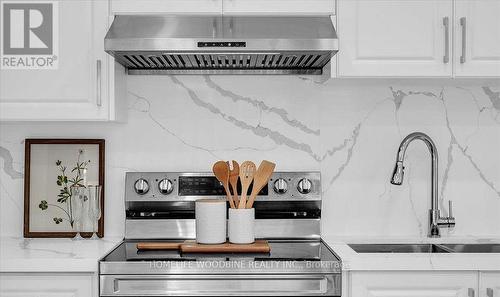 125 - 3050 Erin Centre Boulevard, Mississauga, ON - Indoor Photo Showing Kitchen With Double Sink