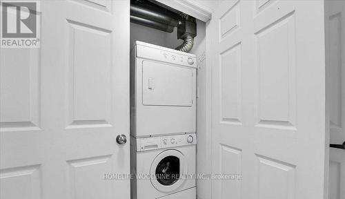 125 - 3050 Erin Centre Boulevard, Mississauga, ON - Indoor Photo Showing Laundry Room