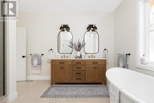 303 Clearwater Lake Road, Huntsville, ON - Indoor Photo Showing Bathroom