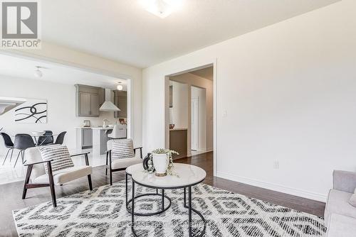 447 Black Cherry Crescent, Shelburne, ON - Indoor Photo Showing Living Room