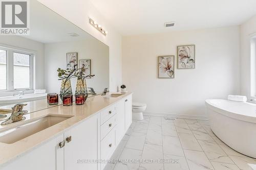 447 Black Cherry Crescent, Shelburne, ON - Indoor Photo Showing Bathroom