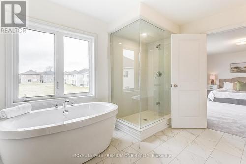 447 Black Cherry Crescent, Shelburne, ON - Indoor Photo Showing Bathroom