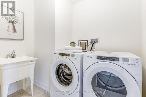 447 Black Cherry Crescent, Shelburne, ON - Indoor Photo Showing Laundry Room