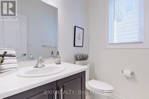 34 Woodbine Avenue, Welland, ON - Indoor Photo Showing Bathroom