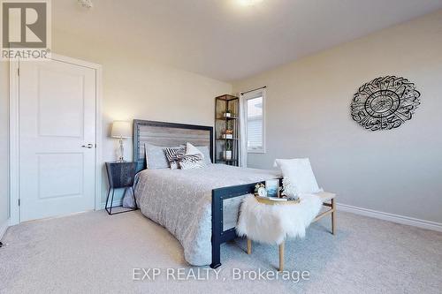 34 Woodbine Avenue, Welland, ON - Indoor Photo Showing Bedroom