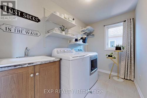 34 Woodbine Avenue, Welland, ON - Indoor Photo Showing Laundry Room